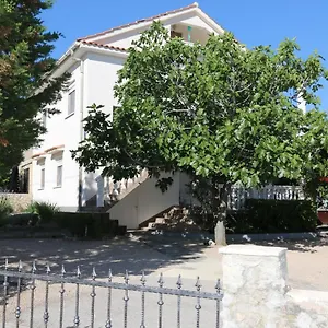  Apartman Nadenic