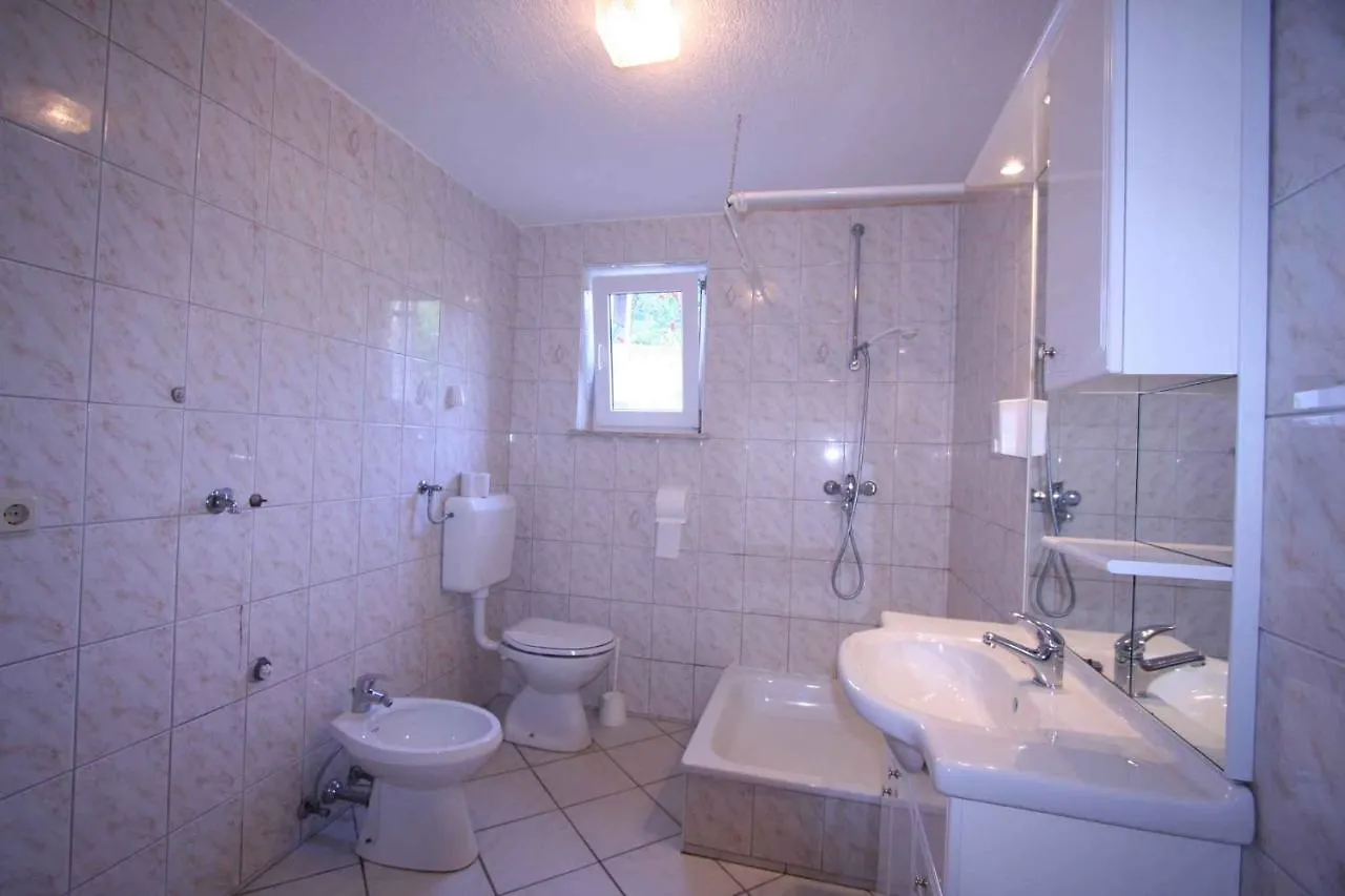 Apartments In Silo/Insel Krk 13571